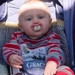 Sucette drôle de dent de bébé