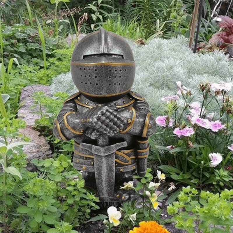 Petit Chevalier Garde de Jardin